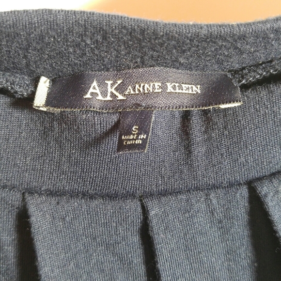 Anne Klein Womans Pleated Skirt - Picture 2 of 4